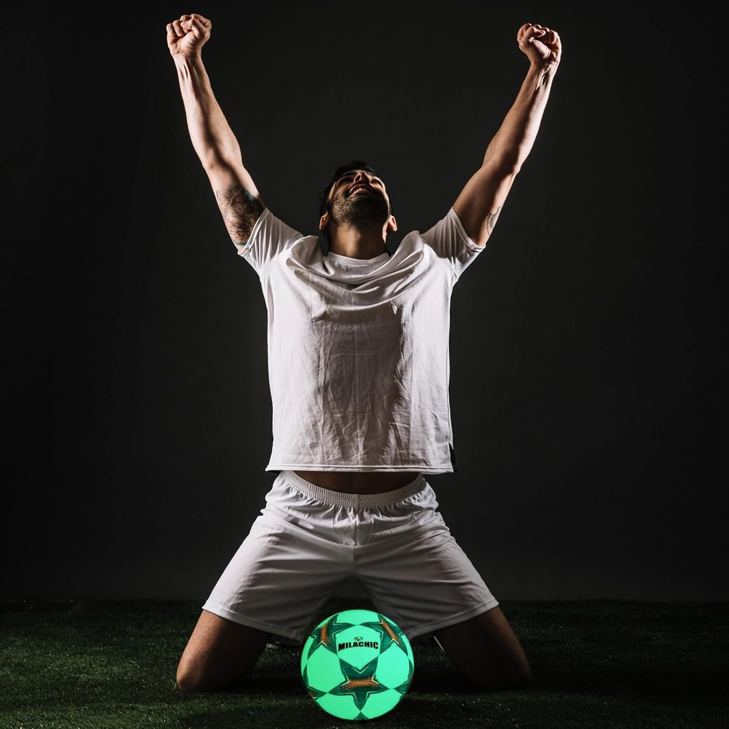 Soccer Ball, Glow in the Dark Soccer Ball Size 3/4/ 5 with Pump, Glowing Luminious Soccer Balls Gifts for Teens, Youth, Men, Women Indoor-Outdoor Soccer Training